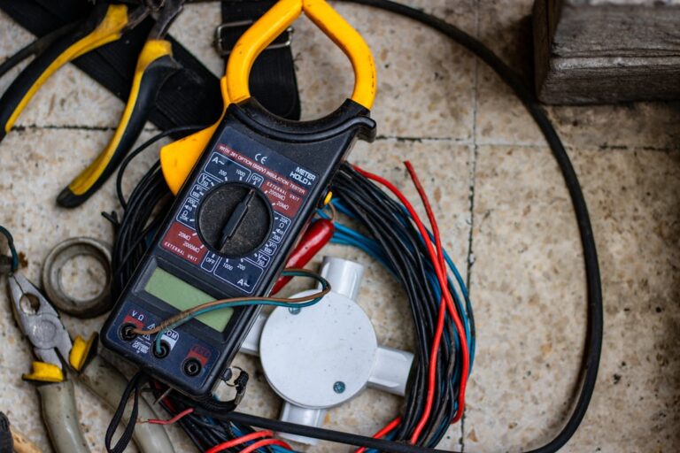 A Beginner’s Guide to Shopping for Electrical Supplies Online